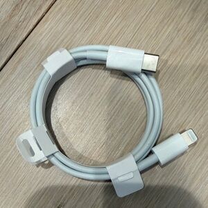 White USB-C to Lightning Cable